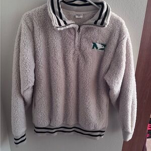 North Dakota Fighting Hawks Sweater